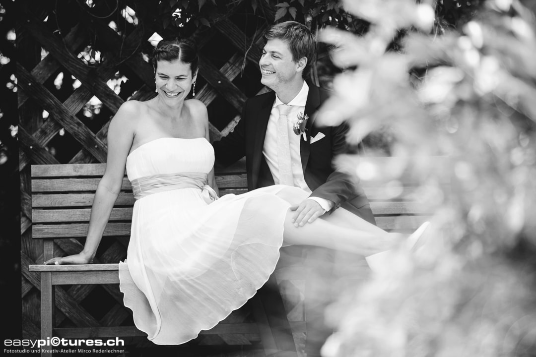 Hochzeitspaar Brautpaar Fotoshooting auf einer Hochzeitsreportage