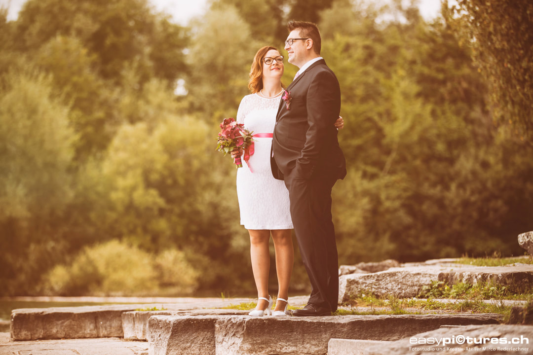 Hochzeitspaar Brautpaar Fotoshooting auf einer Hochzeitsreportage